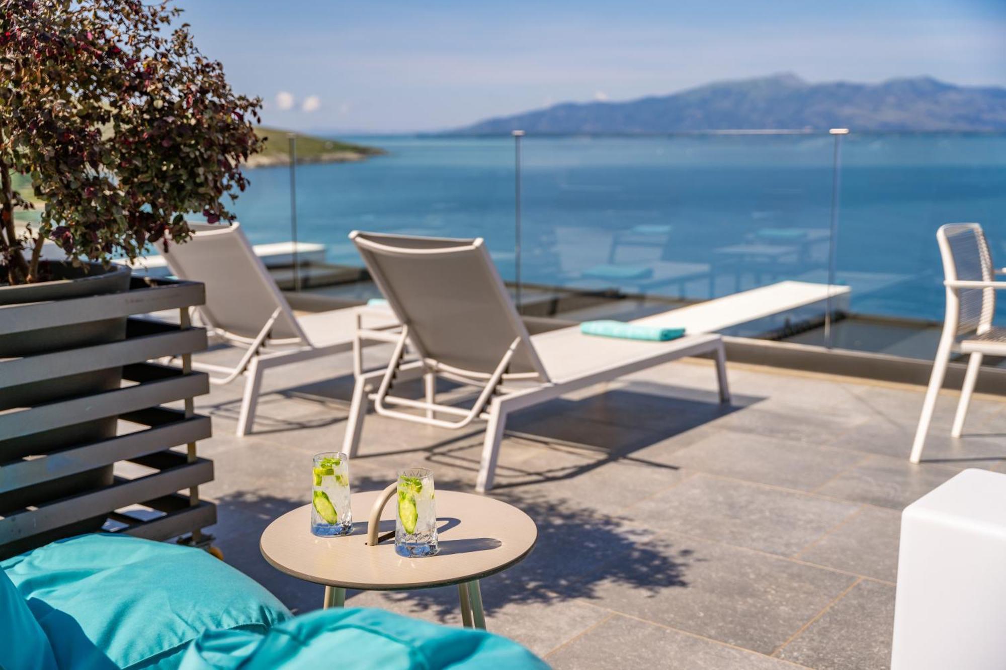 Glow Boutique Hotel & Suites Sarande Bagian luar foto