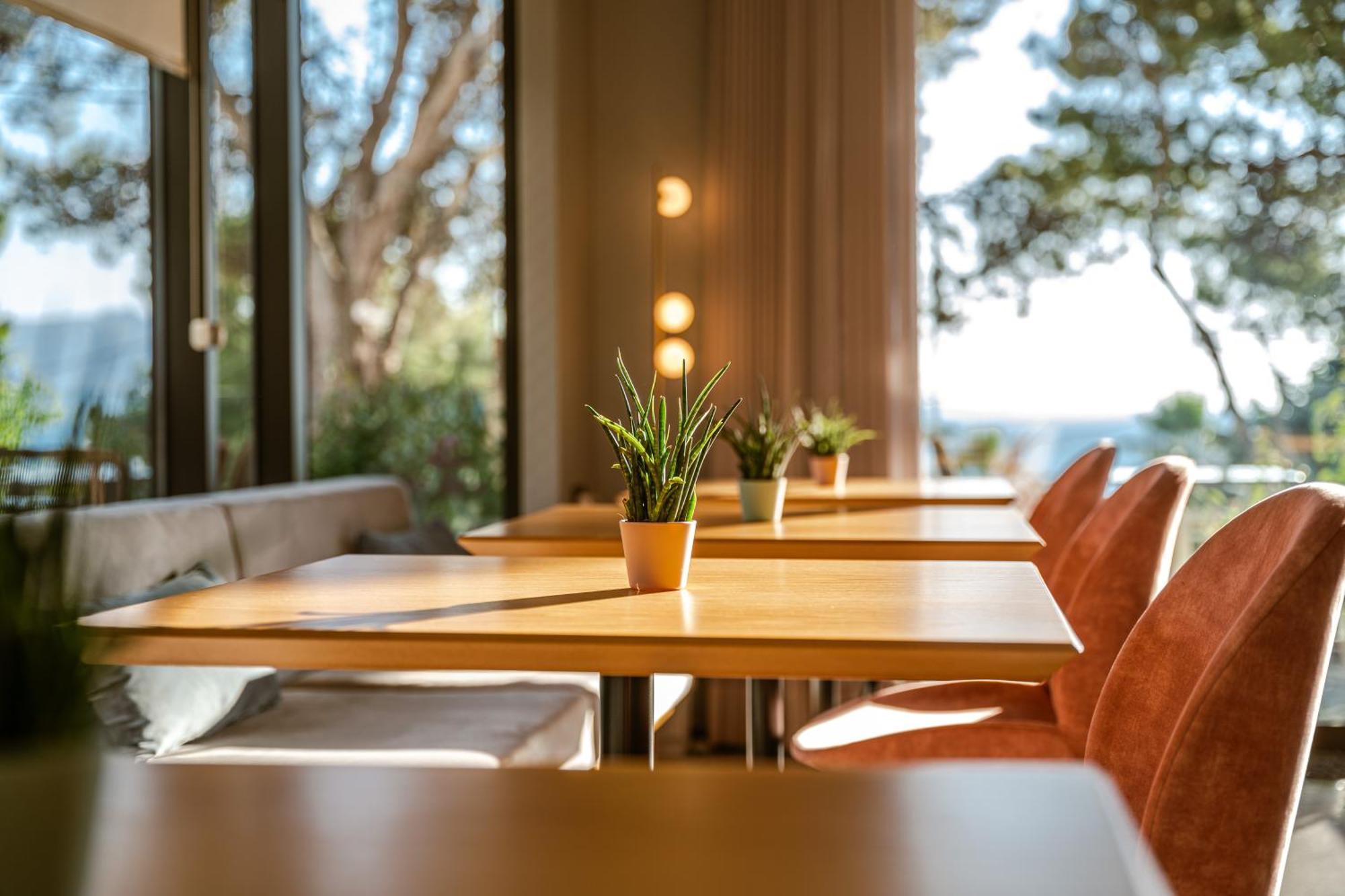 Glow Boutique Hotel & Suites Sarande Bagian luar foto