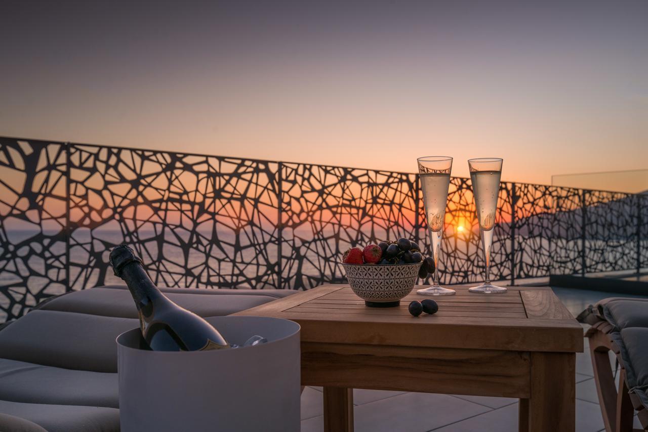 Glow Boutique Hotel & Suites Sarande Bagian luar foto