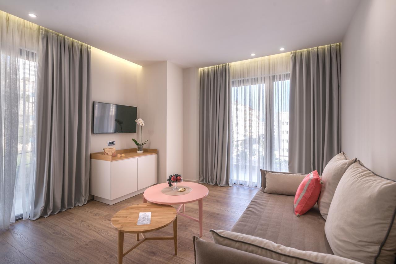 Glow Boutique Hotel & Suites Sarande Bagian luar foto